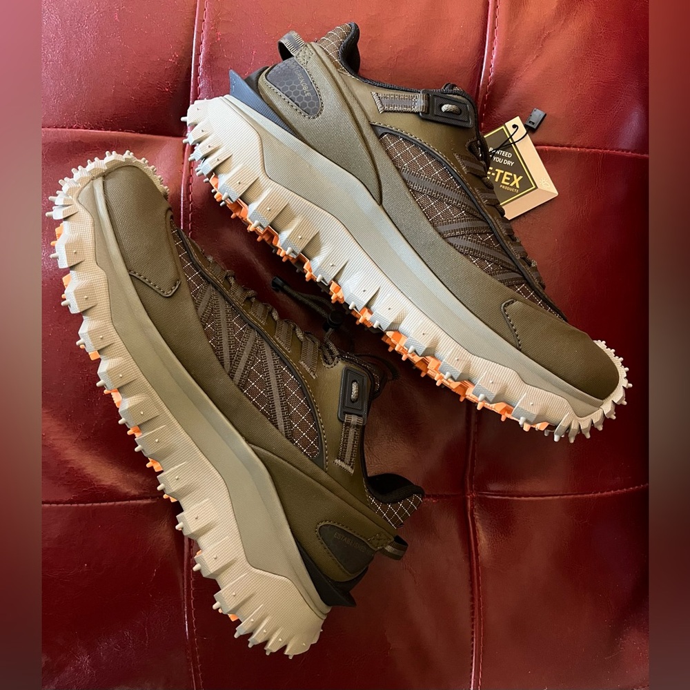 Moncler Low Top Athletic SneakersGreenPrintedLeather TrimRound-ToesLace-Up